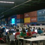 Campus Party Europe - Berlín - Campuseros en los hangares de descarga de pasajeros