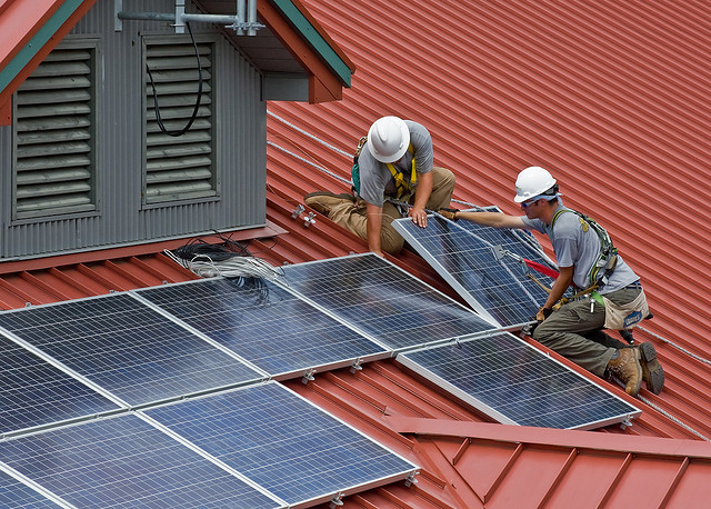Adiós a la energía solar: los paneles flexibles la suben de nivel
