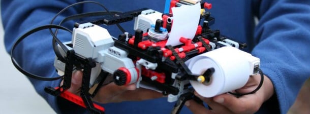 A 12-year-old builds a braille printer with Lego pieces