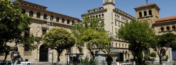 El príncipe adolescente que se casó en una central telefónica