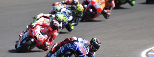 ¿Quieres pilotar como Jorge Lorenzo? La realidad virtual lo permite