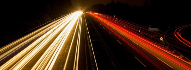 Ésta es la imagen histórica de la luz como onda y partícula