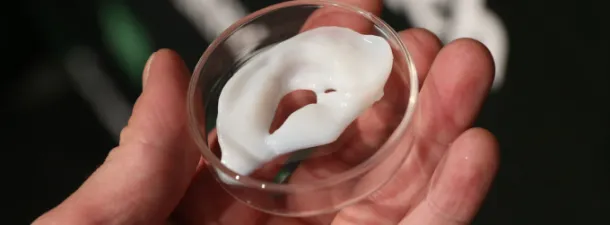 Esta impresora permitirá fabricar células y tejidos vivos