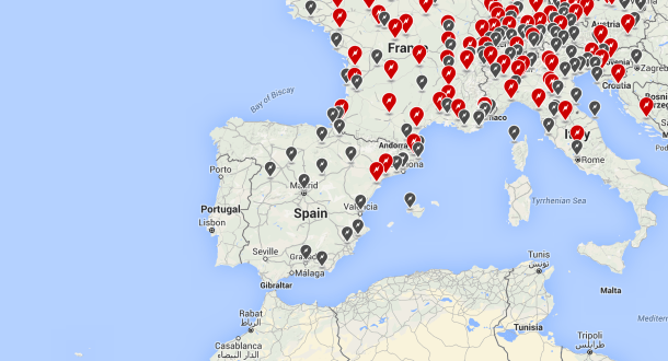 La red de superchargers de Tesla no será compatible con el resto de marcas, por lo que hay que optar por otras soluciones.