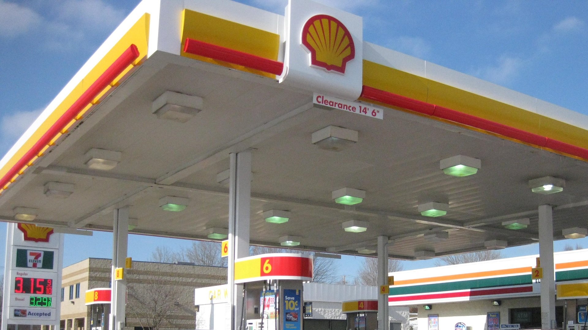 Shell se prepara para sustituir sus gasolineras por estaciones de carga