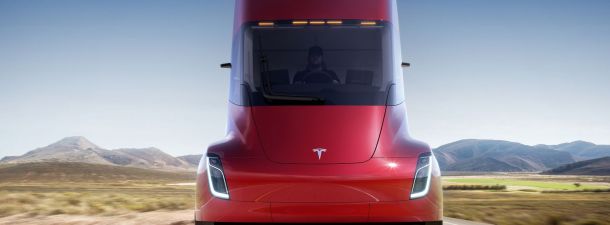 Tesla Semi es el nuevo camión eléctrico con 800 kilómetros de autonomía