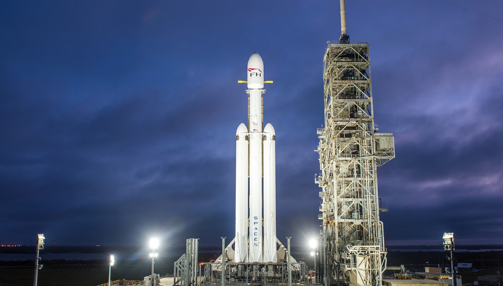 SpaceX lanza con éxito su Falcon Heavy: el cohete más potente del mundo