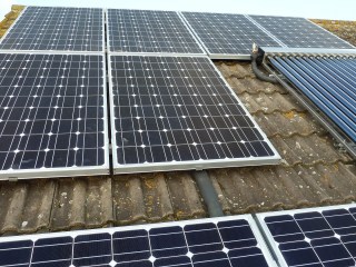 paneles solares en los tejados