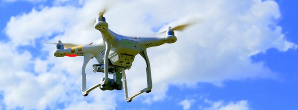 Crean el primer dron capaz de cambiar de forma en pleno de vuelo