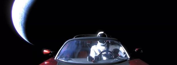 El Tesla Roadster de Musk completa su primera órbita alrededor del Sol