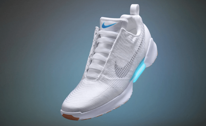 Con fecha de Planificado doble Nike crea unas zapatillas inteligentes que se atan solas