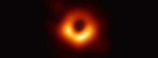 Científicos logran capturar la primera imagen de un agujero negro