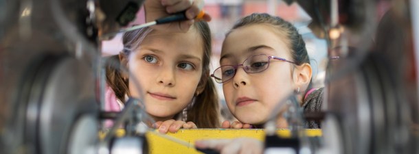 Telefónica apuesta por el futuro de las niñas en la ciencia