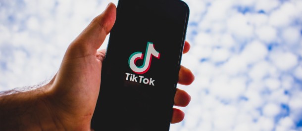 Ha Cambiado La Pandemia Nuestra Forma De Entretenernos En Internet Techron Ga - revelador app de roblox en la pantalla de smartphone imagen