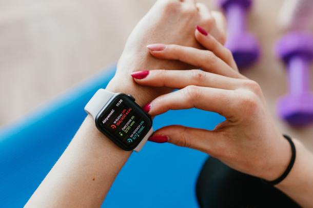 cómo funciona un reloj inteligente