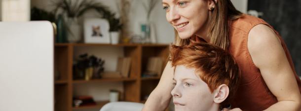 El impacto de ser padres en la época digital