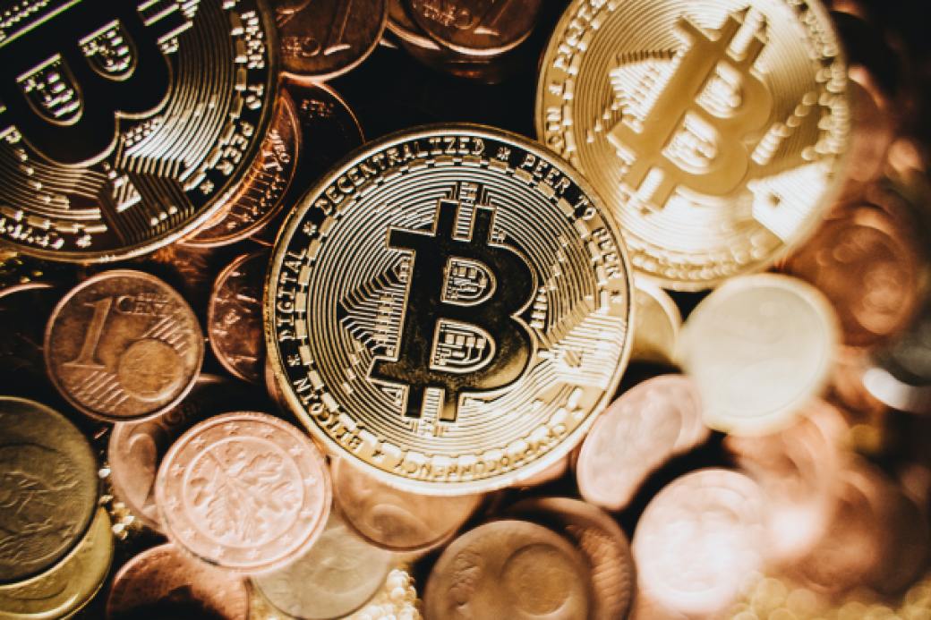 Los cursos sobre blockchain tratan también criptomonedas como Bitcoin
