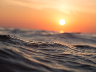 Los movimientos del mar son una fuente de energía limpia
