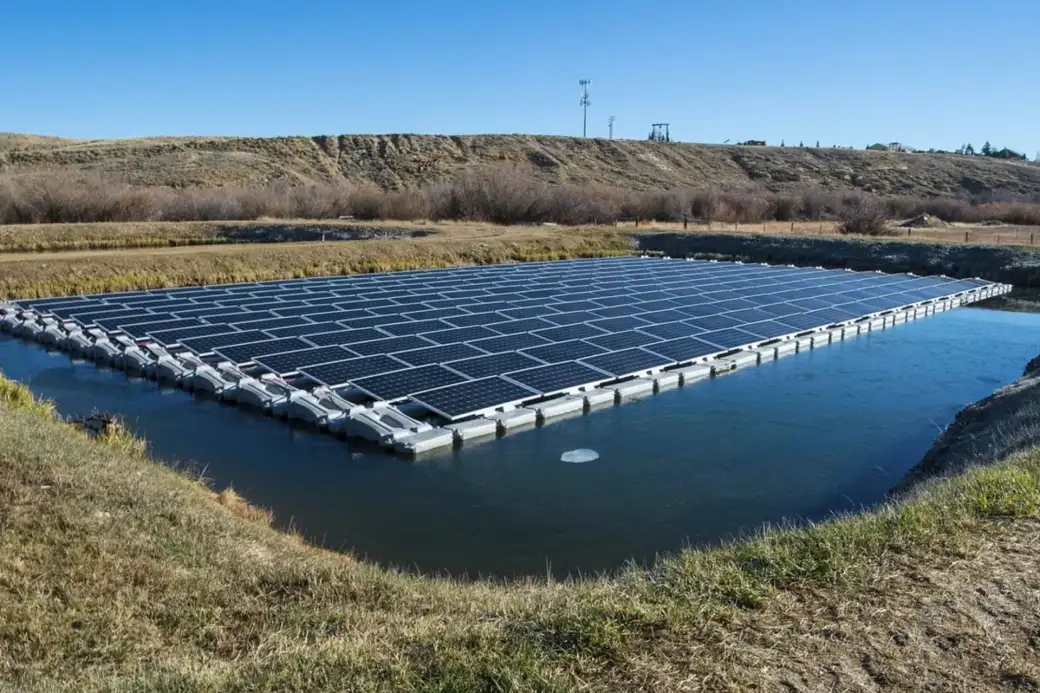 Paneles solares flotantes en Estados Unidos