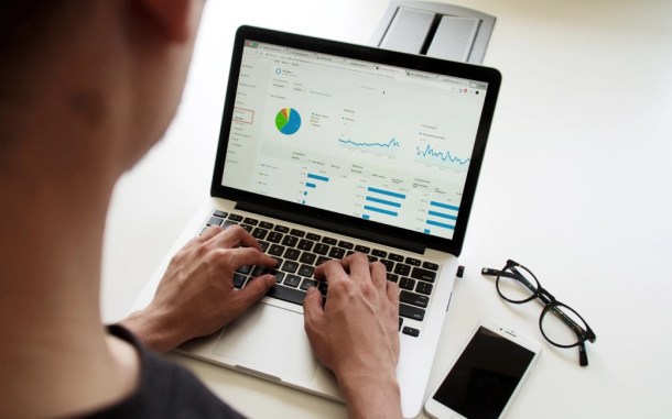 Crear gráficos con IA: 3 herramientas innovadoras | Telefónica