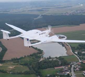 Avión eléctrico con hidrógeno líquido