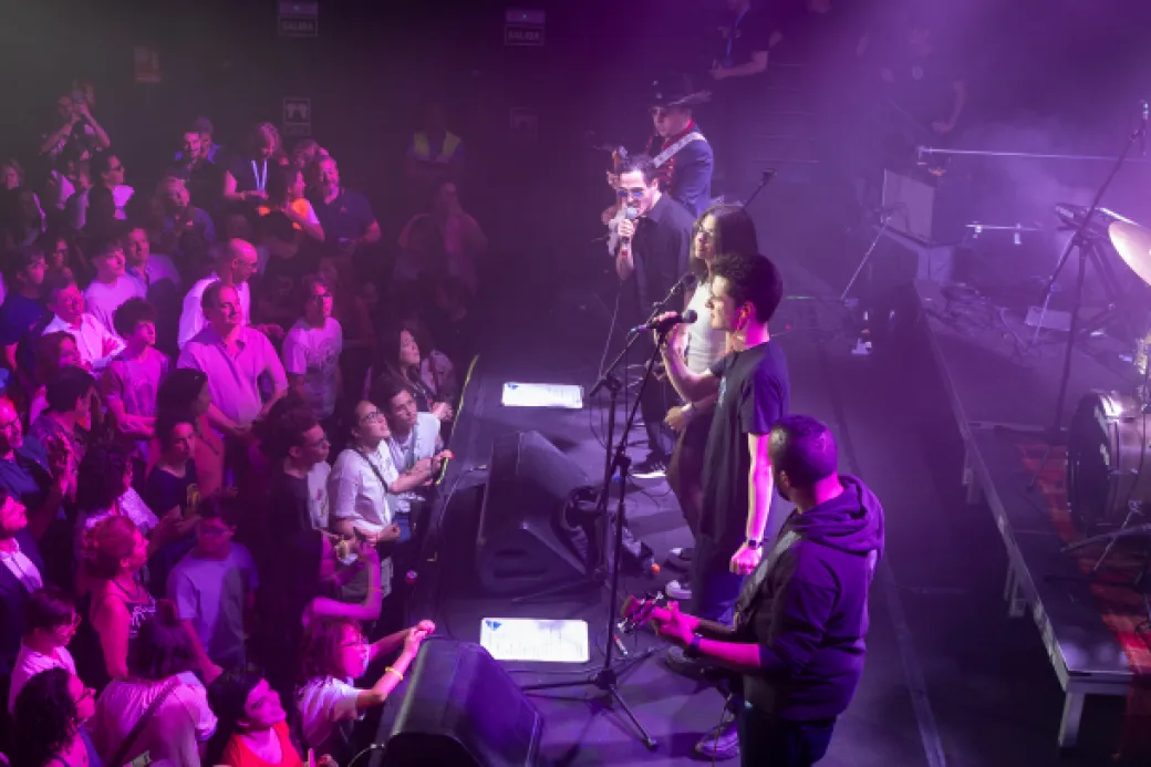 Rock A LA PAR-concierto-movista-arena