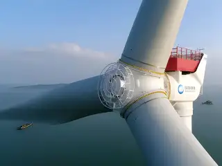 Turbina eólica marina
