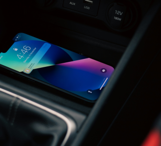 Cargador inalámbrico coche